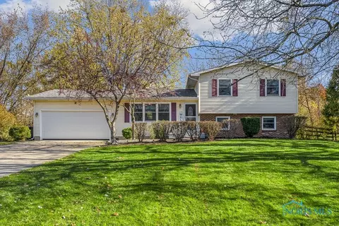 476 Pauly Dr, Perrysburg, OH 43551