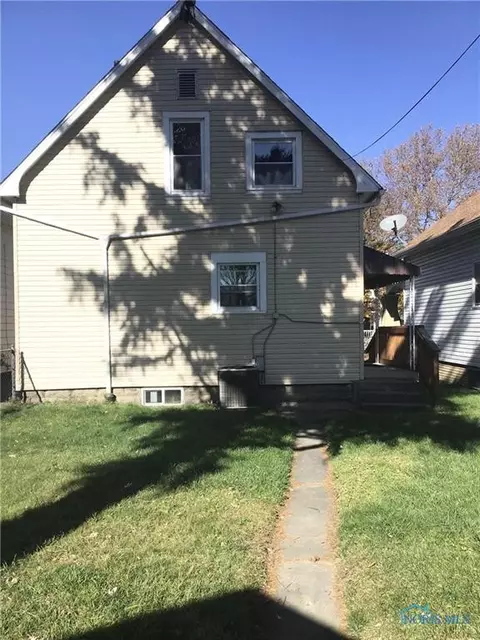 1769 Hamilton St, Toledo, OH 43607 photo 9