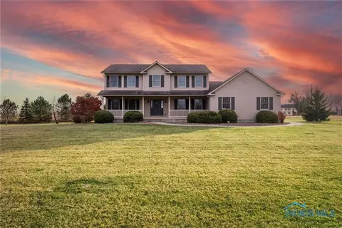 1199 Joseph Rd, Luckey, OH 43443