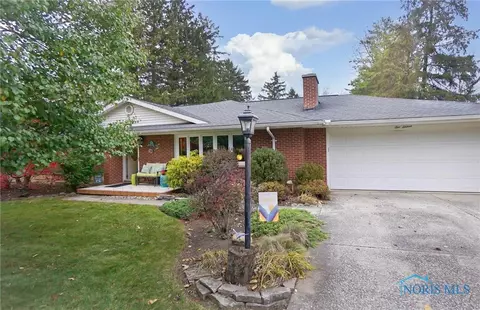 116 W Hobart Ave, Findlay, OH 45840