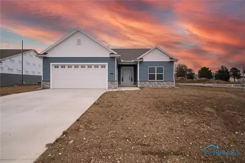 4045 E Plaza Blvd, Northwood, OH 43619