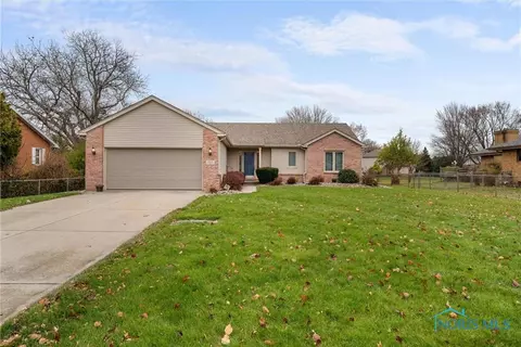 133 S Berlin Ave, Oregon, OH 43616