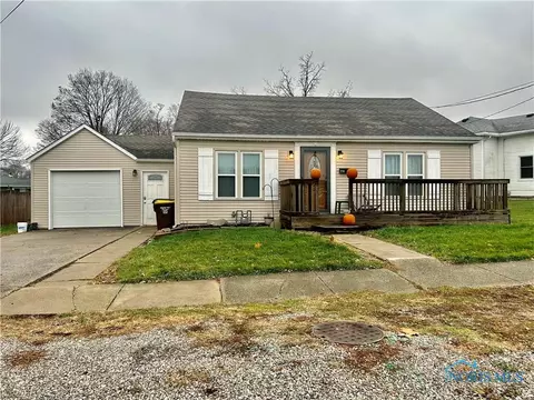 229 W Arthur St, Hicksville, OH 43526
