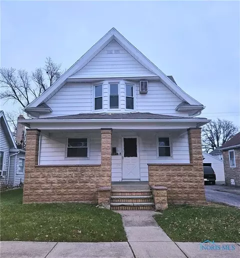 3922 Woodhaven Dr, Toledo, OH 43612