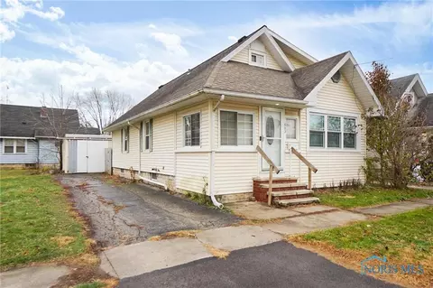 602 S Union St, Fostoria, OH 44830
