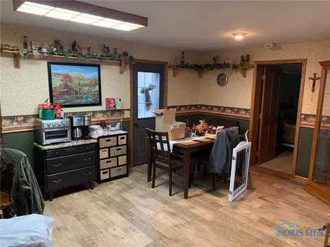 303 S Michigan St, Edon, OH 43518 photo 4