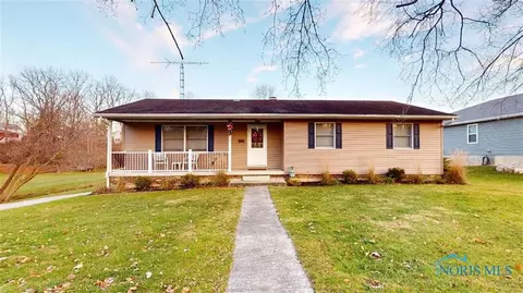 65 Mohawk St, Tiffin, OH 44883