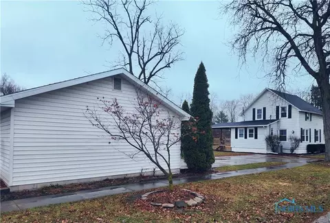 902 Cherry St, Genoa, OH 43430 photo 6