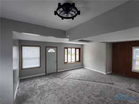 902 Cherry St, Genoa, OH 43430 photo 9