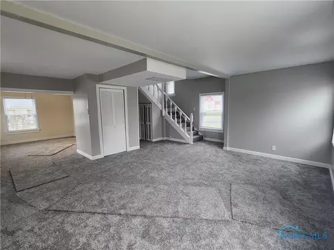 902 Cherry St, Genoa, OH 43430 photo 8