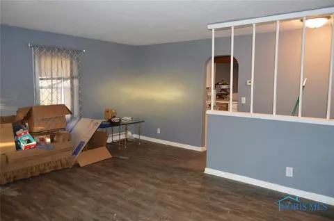 610 S Davis St, Forest, OH 45843 photo 2