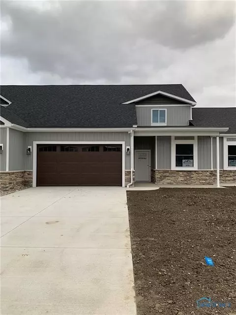 198 E Bridge Rd, Northwood, OH 43619