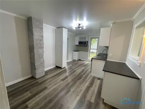415 N Cherry St, Bryan, OH 43506 photo 14