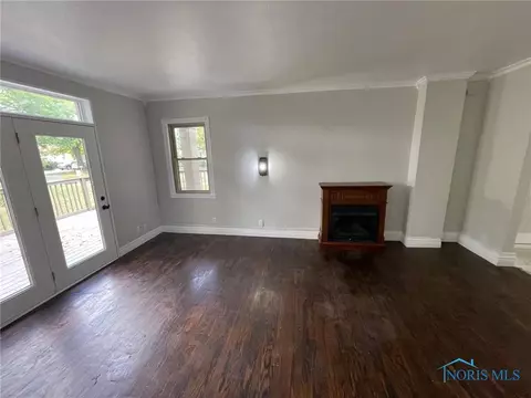 415 N Cherry St, Bryan, OH 43506 photo 6
