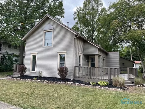 415 N Cherry St, Bryan, OH 43506