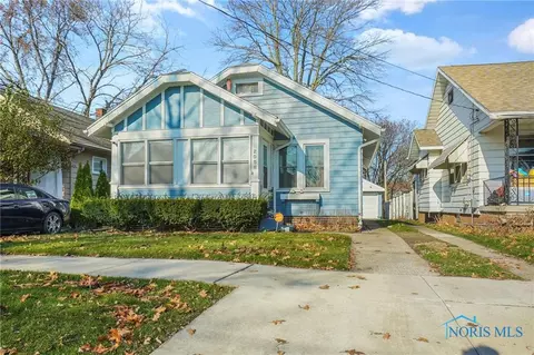 2058 Cummings Ave, Toledo, OH 43609