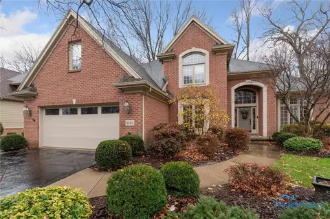 8545 Royal Lythan Ln, Holland, OH 43528