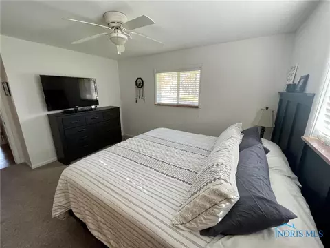 7559 Grenlock Dr, Sylvania, OH 43560 photo 12