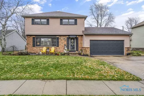 121 Springwood St, Oregon, OH 43616