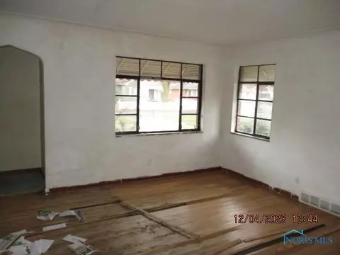 805 Cuthbert Rd, Toledo, OH 43607 photo 9