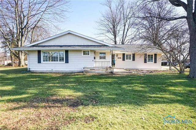 1101 Cherry Ln, Findlay, OH 45840