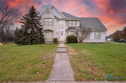 10378 Belmont Meadows Ln, Perrysburg, OH 43551