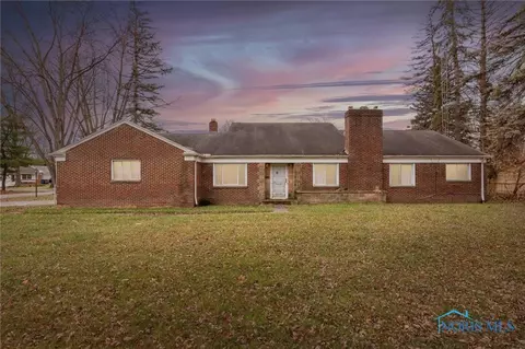 3047 Evergreen Rd, Toledo, OH 43606
