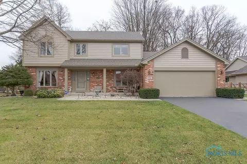 7355 Fox Ln, Holland, OH 43528