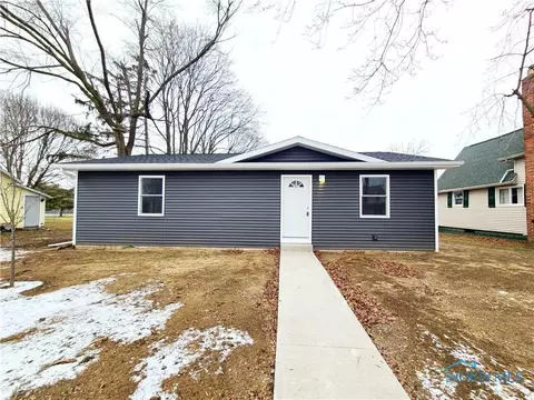 444 N Oak St, Edgerton, OH 43517