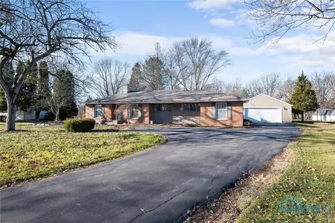 240 Kettenring Dr, Defiance, OH 43512