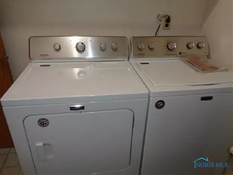 1997 E Main St, Ottawa, OH 45875 photo 9