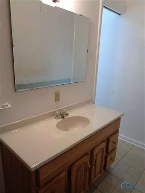 1997 E Main St, Ottawa, OH 45875 photo 7