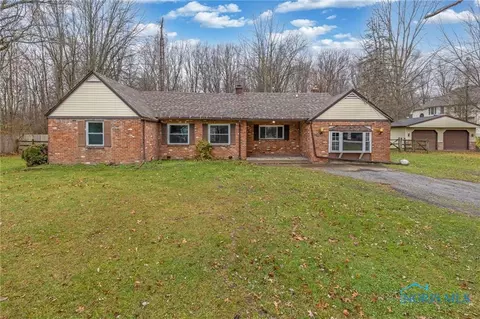 2235 King Rd, Toledo, OH 43617