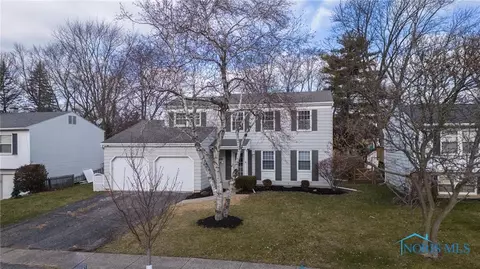 641 Brahier Ln, Maumee, OH 43537