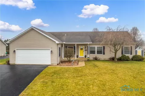 1485 Circle Dr, Millbury, OH 43447