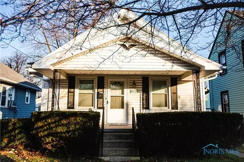677 Dover Pl, Toledo, OH 43605