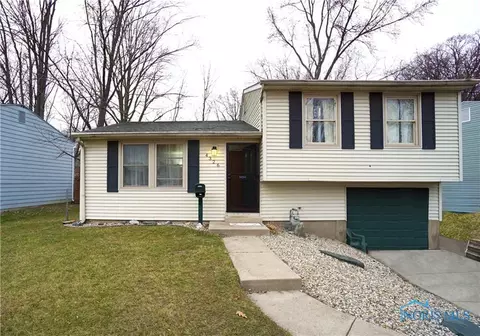 4326 Hunters Trail Dr, Toledo, OH 43607