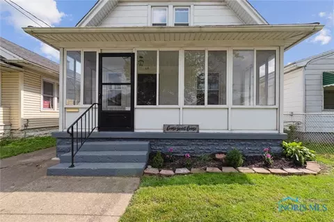 54 Allison Ave, Toledo, OH 43605