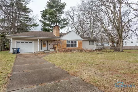 4553 Vogel Dr, Toledo, OH 43613