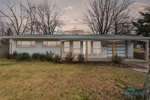 3432 Queenswood Blvd, Toledo, OH 43606