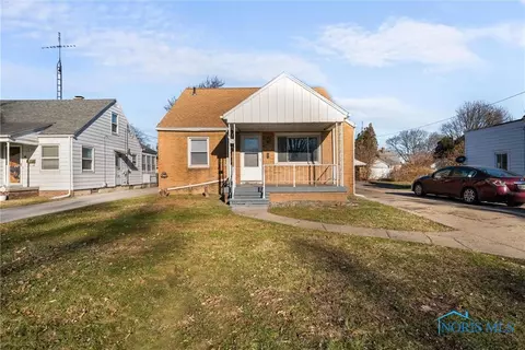 297 E Manhattan Blvd, Toledo, OH 43608