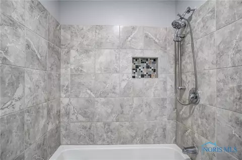 207 E Spring St, Fayette, OH 43521 photo 13