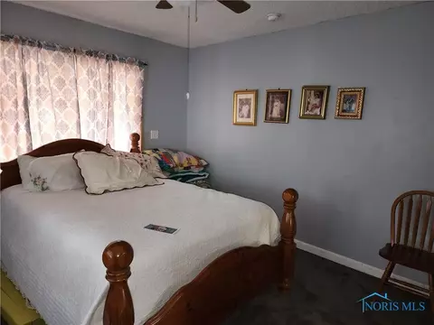 211 E Broadway St, Leipsic, OH 45856 photo 7