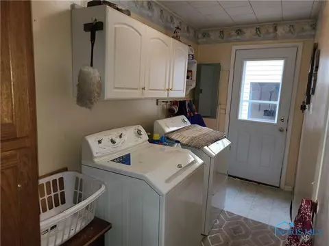 211 E Broadway St, Leipsic, OH 45856 photo 10