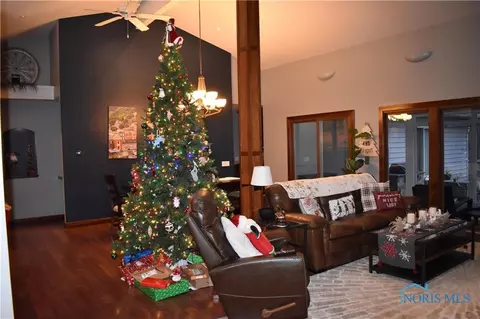 4723 S Eber Rd, Monclova, OH 43542 photo 12