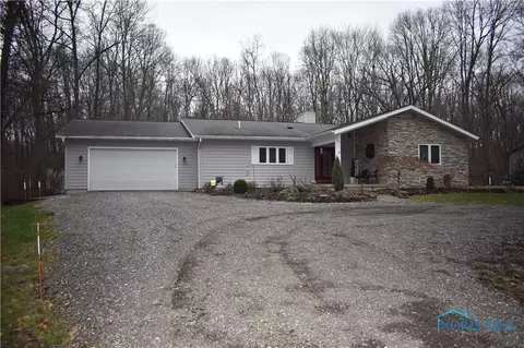 4723 S Eber Rd, Monclova, OH 43542