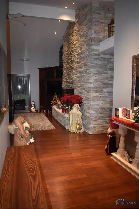 4723 S Eber Rd, Monclova, OH 43542 photo 9