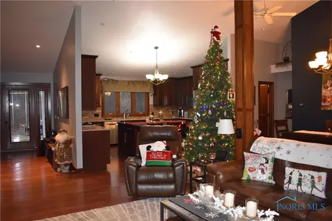 4723 S Eber Rd, Monclova, OH 43542 photo 13