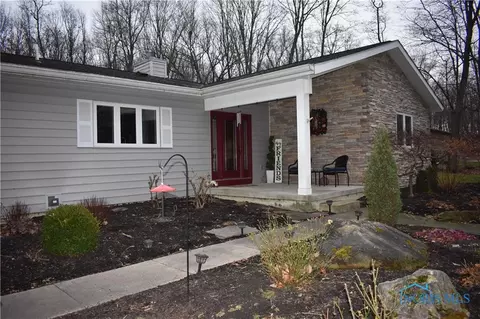 4723 S Eber Rd, Monclova, OH 43542 photo 3
