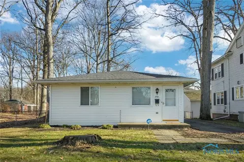 3933 Orono Dr, Toledo, OH 43614